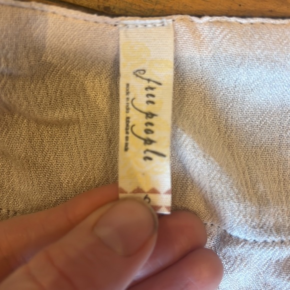 Beautiful dress. Worn once. Doesn’t fit. Pale pink. - Picture 2 of 2